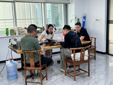 DWD盖茨到访同城E车
